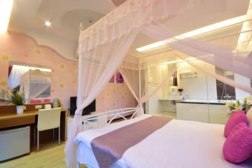 Full House Bed and Breakfast