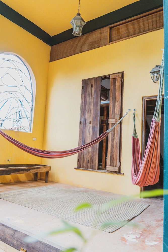 Belize Vacations - Bella's Backpackers - Property Image 6