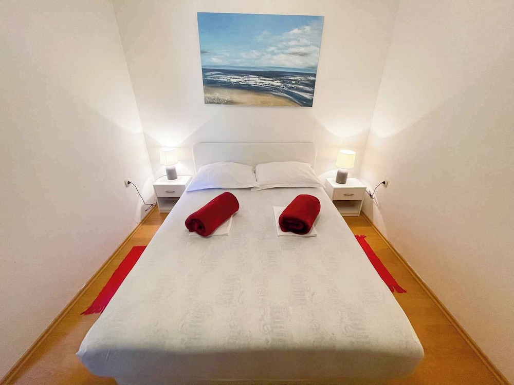 Apartment Irena 1