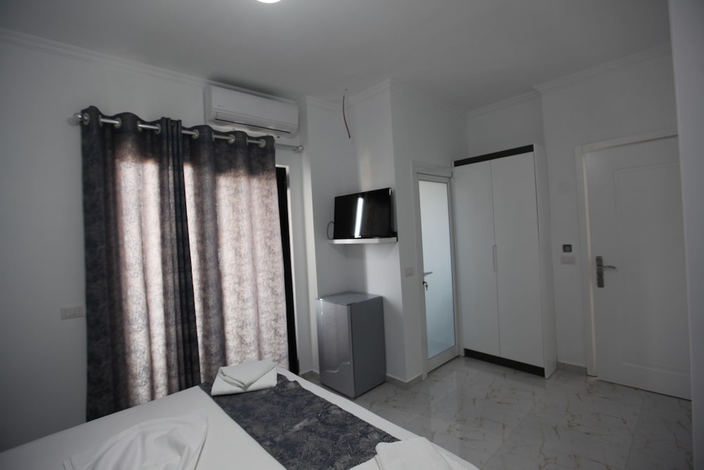 Irdi Aparthotel