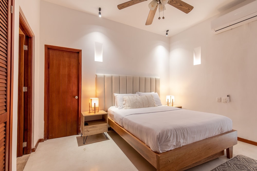 Casa Cuero - Rooftop Pool - Historic Center