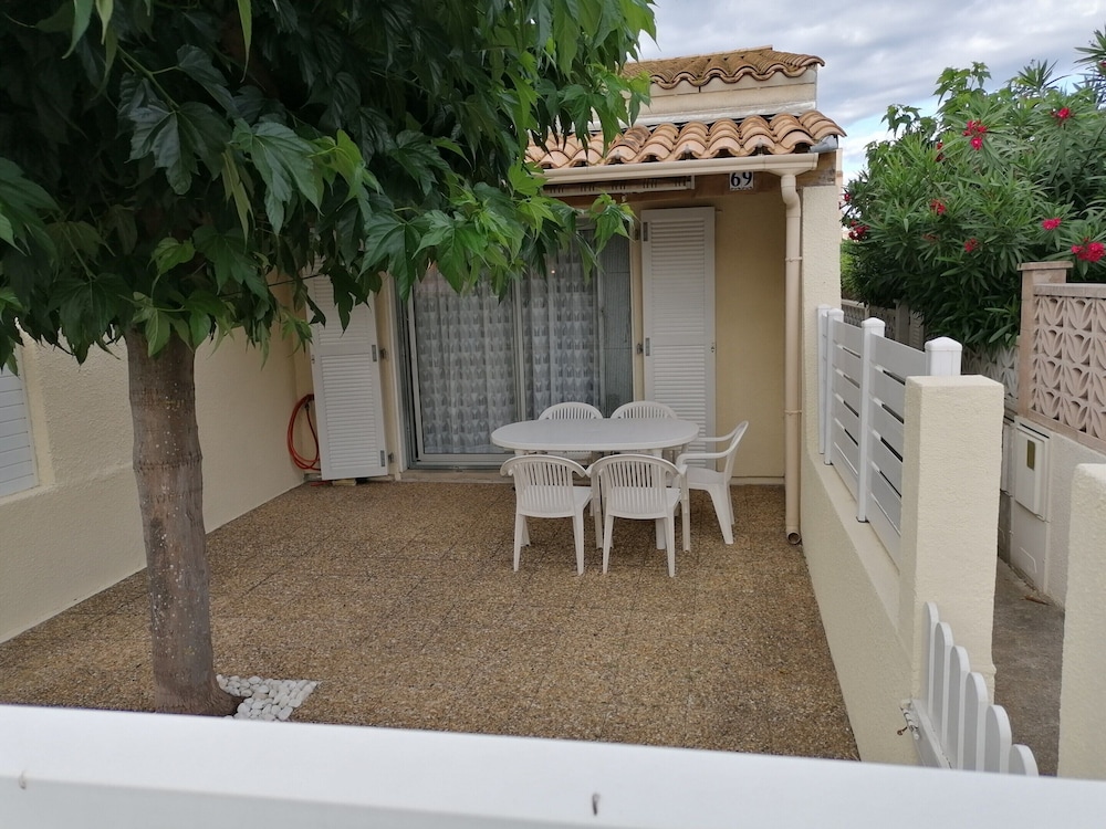 House in Agde Near Beach & City Center