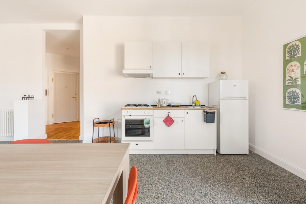 Bright Apartment in Quiet and Green Area