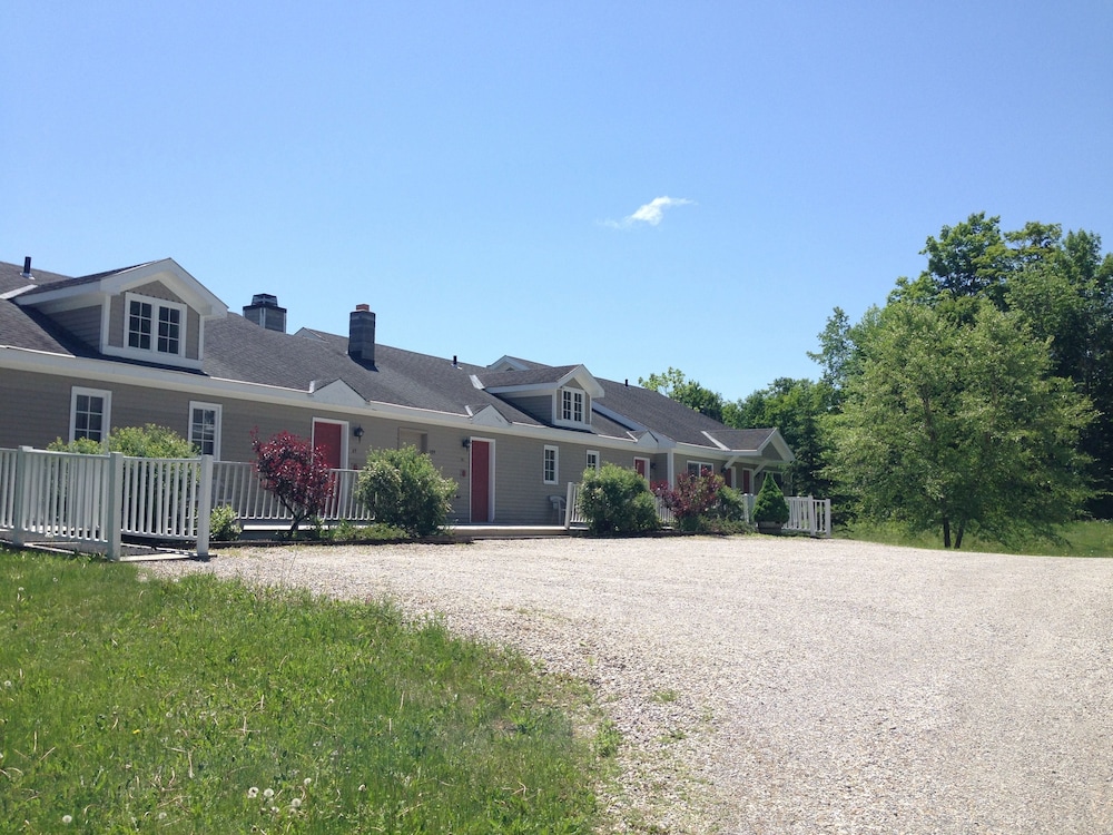 The INN at Willow Pond