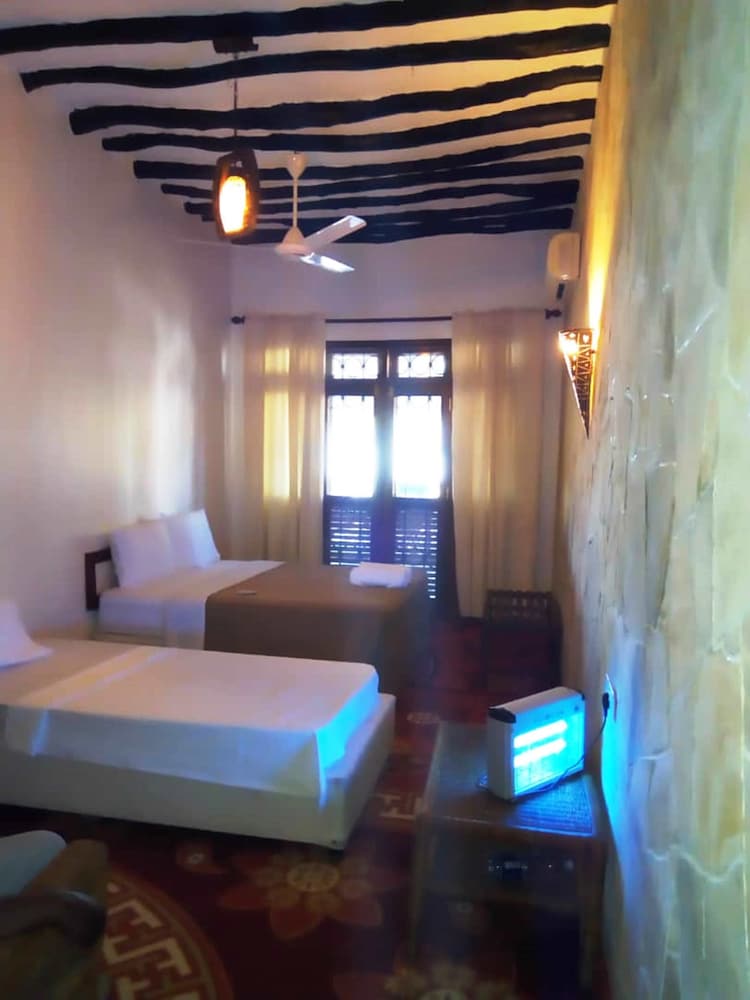 Zan Oceans Resort