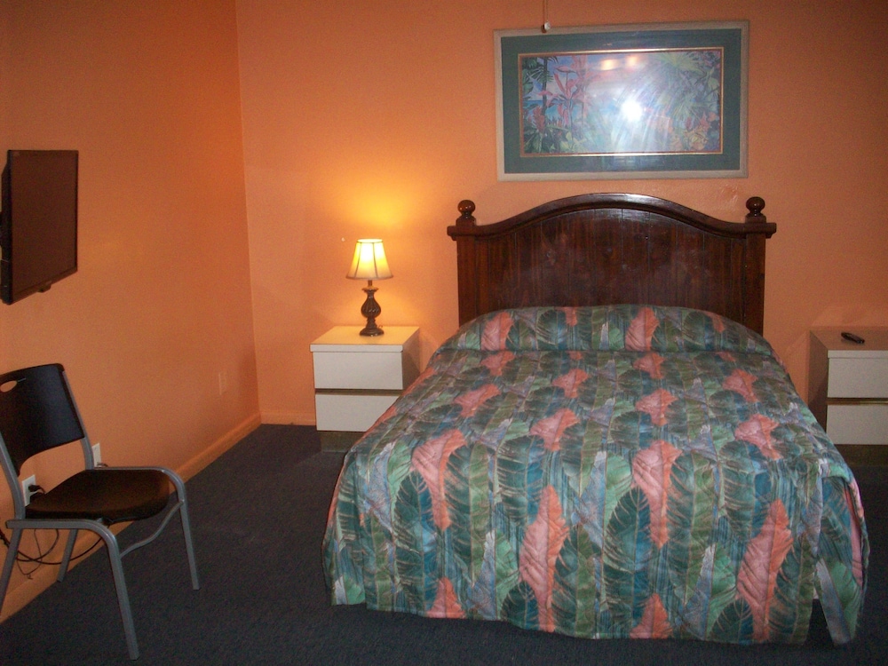 All Suite Motel