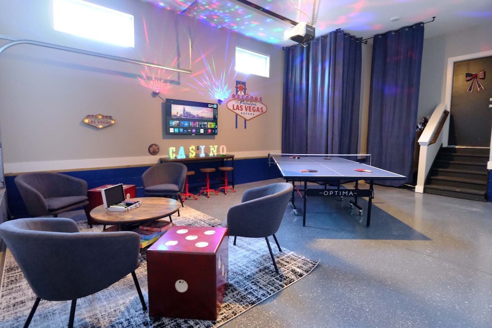 Ultimate Rooftop Double Games BBQ Skyline Views