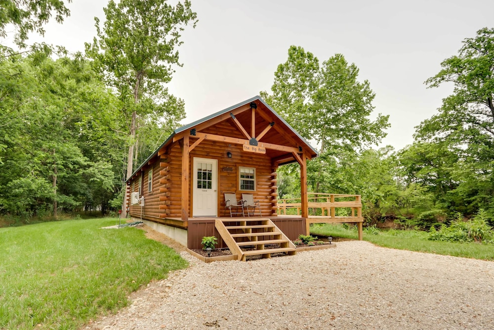 Florence Vacations - Florence Cabin w/ On-site Creek! - Property Image 4