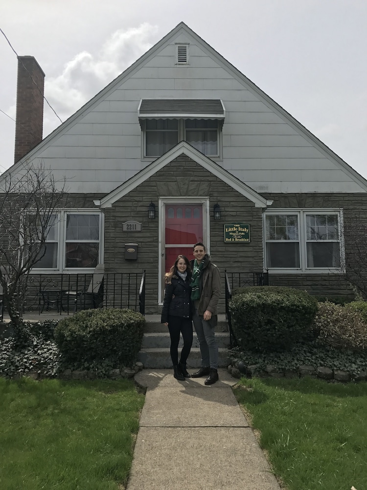 The Little Italy of Niagara Falls Bed & Breakfast