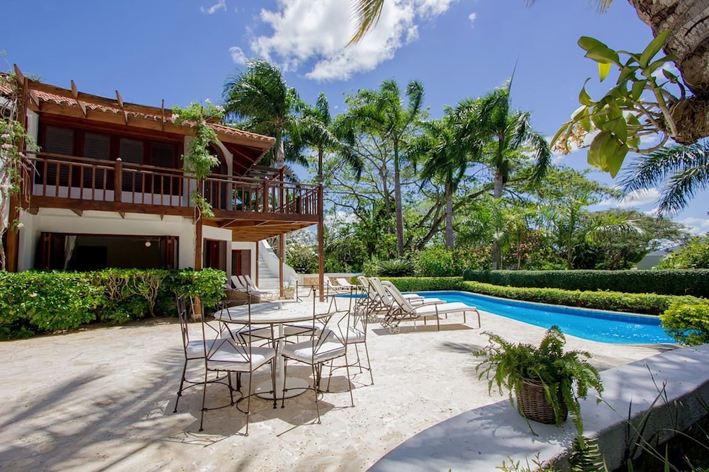 Villa Las Piñas