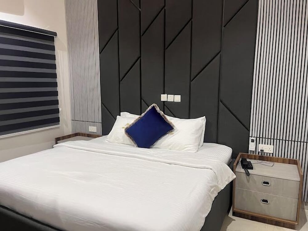 A3 Apartments