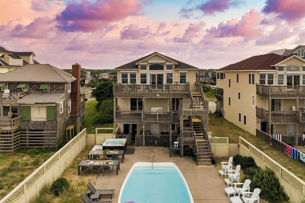 Sleeps 28 Beachfront w/ Pool, Hot Tub, Game Room Atlantic Watch by Avantstay