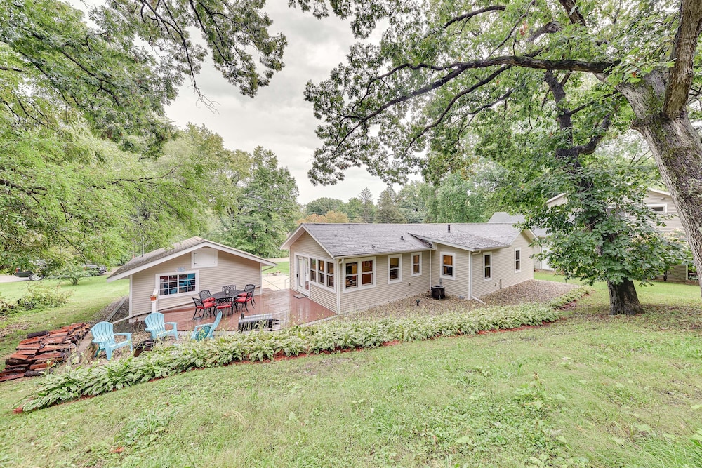Family-friendly Twin Lakes Home Near Lake Mary! view 2