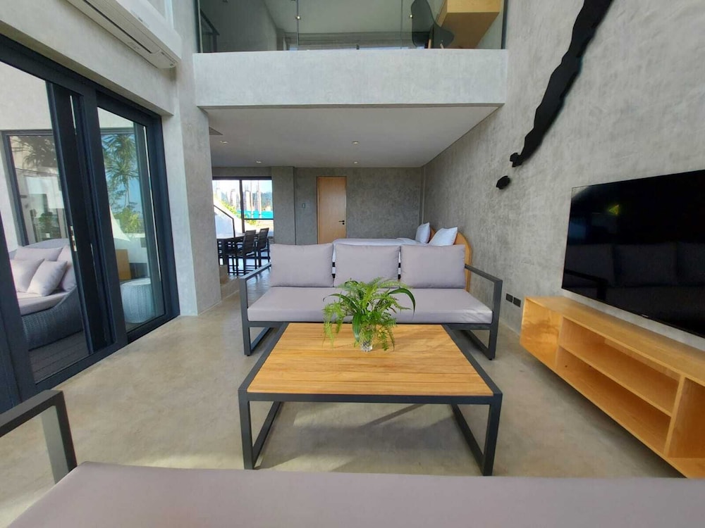 The Hotel Elizabeth Resort and Villas