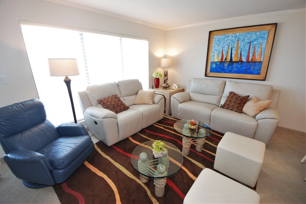 Summit Condo Unit #704 3 Bedroom Condo by RedAwning