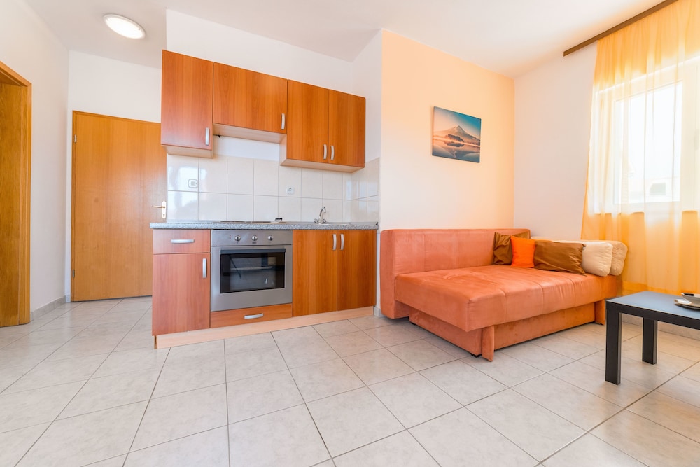 Apartments Marina