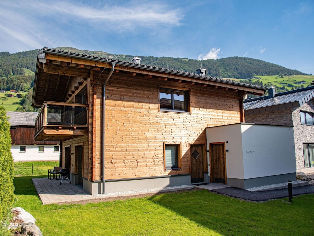The Village - Chalet Stone House