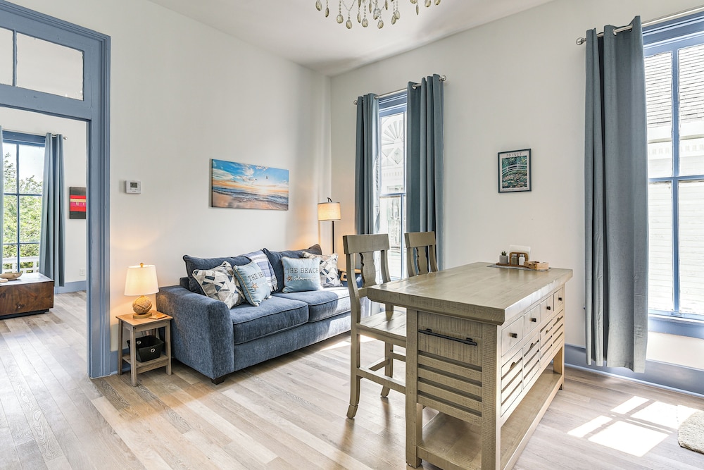 1 Mi to Beach: Historic Retreat in Galveston