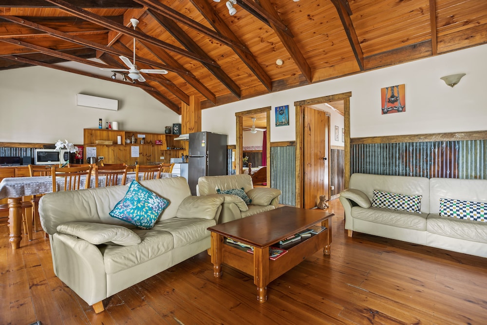 StayAU 3BR Quaint Countryside Cottage