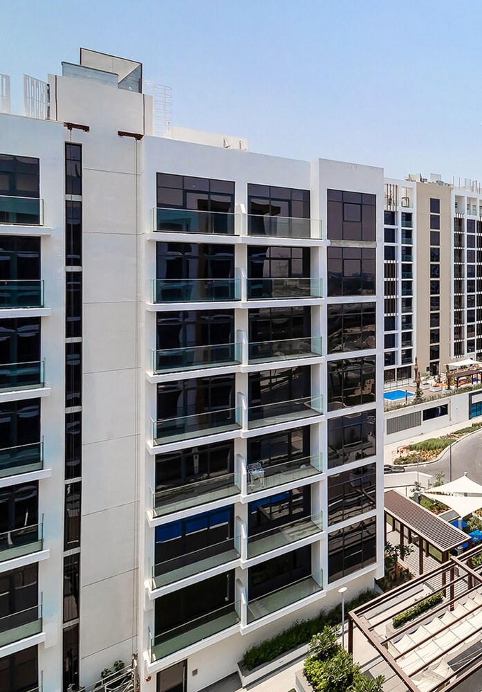 New Stylish Studio in Azizi Riviera
