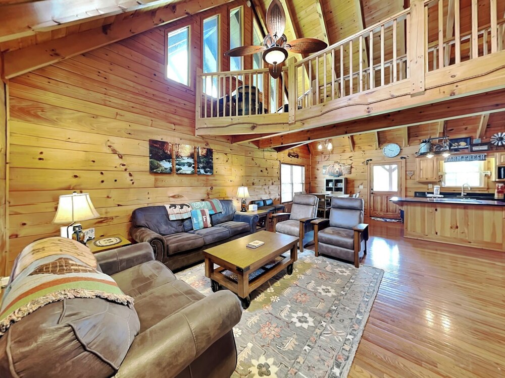 Mulbeary Mountain Cabin