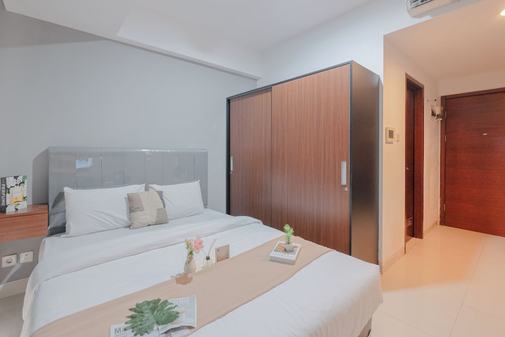 Cozy Stay Studio At West Vista Apartment