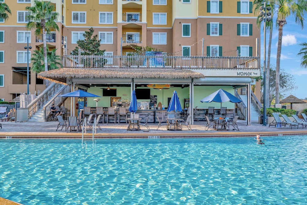 2BR Fireworks View With Pool Spa 5 Minutes to Disney