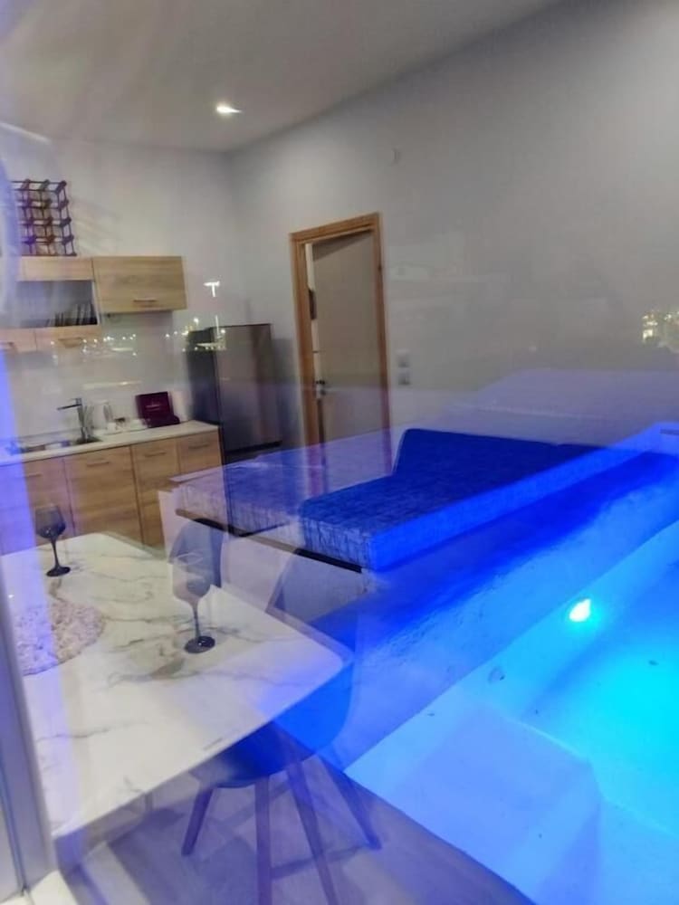 Anchor Suites