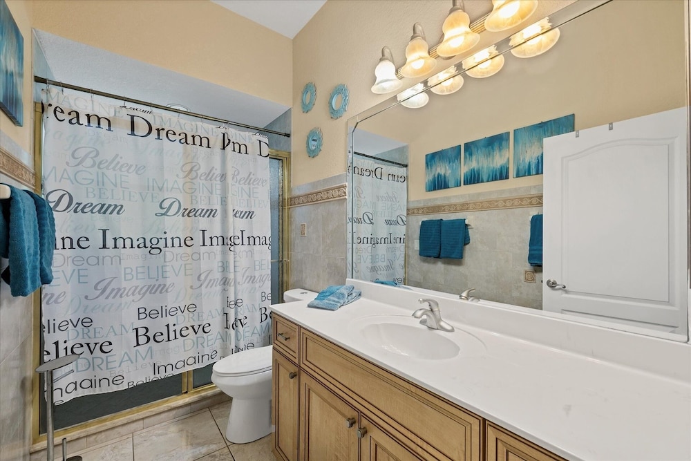 South Gulf Cove Private Vacation Home With Pool And Hot Tub - Only 15 Minutes To Swfl Beaches! 4 Bedroom Home