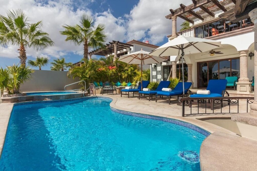 Hacienda Encantada