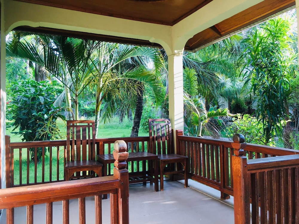 Pelangi Cottages and Restaurant