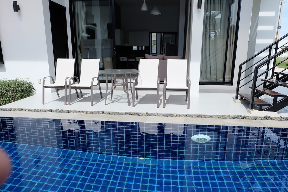 WE by Sirin Pool Villa Huahin