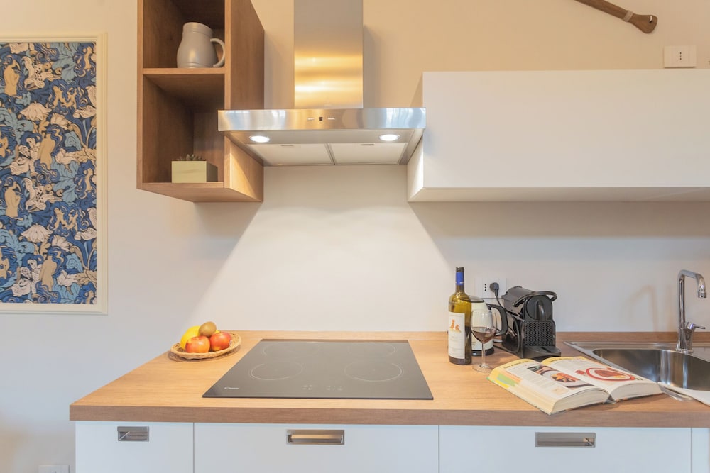Cinque Giornate 70 Suites by Rent all Como