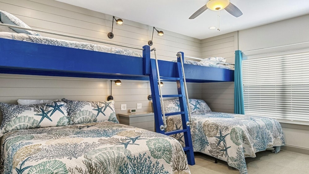 Endless Summer by Southern Vacation Rentals