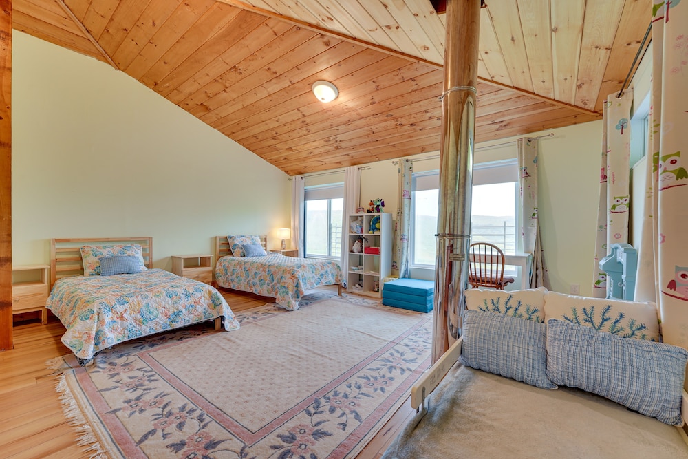 Enchanting Dorset Mountain Home w/ Stunning Views! view 4