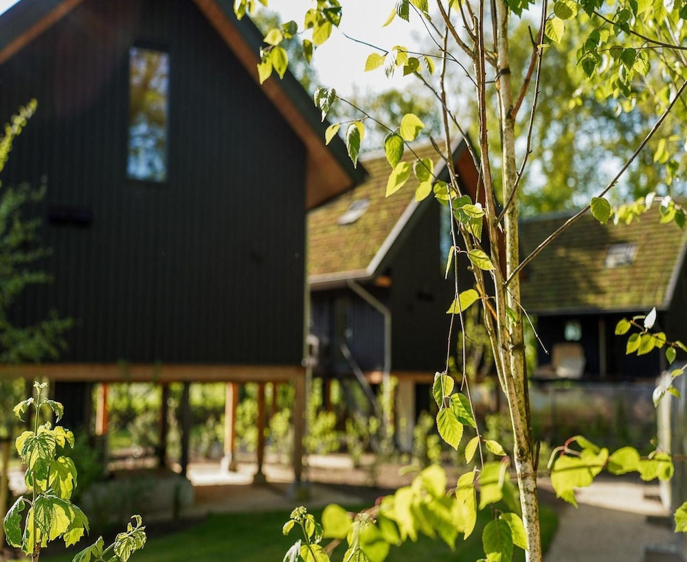 Spacious Holiday Home With Garden
