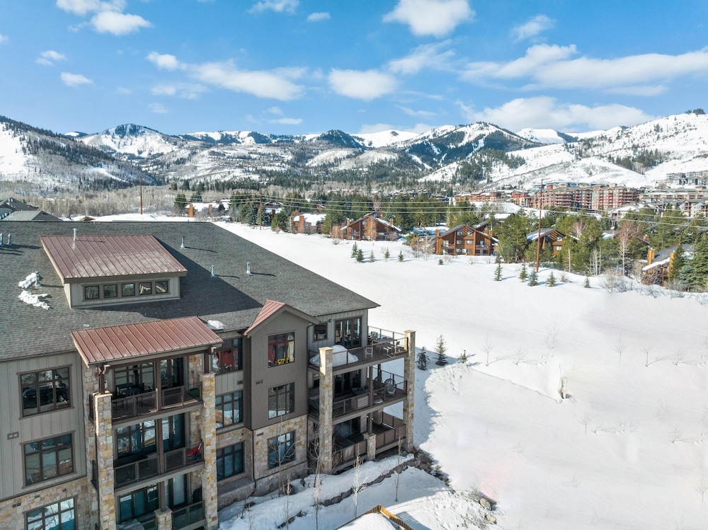 Blackstone 3B in Park City view 3