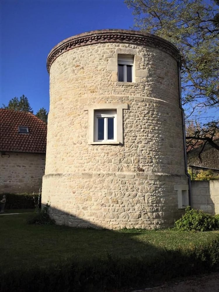 Chambre d'Hotes Lorengrain view 2