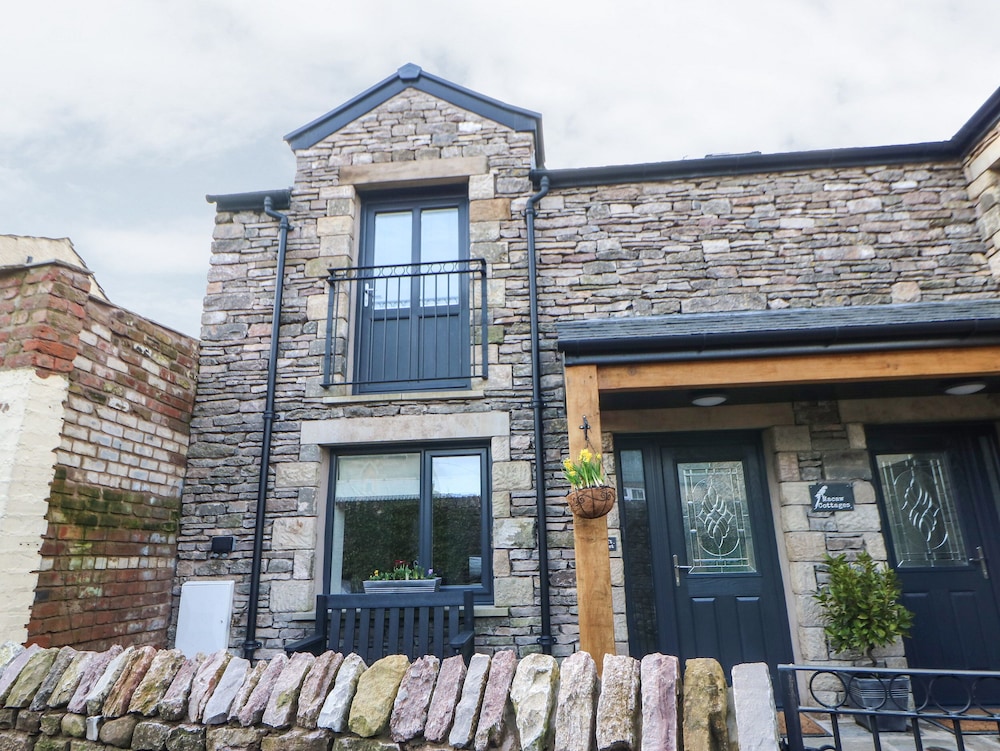Macaw Cottages No 4A
