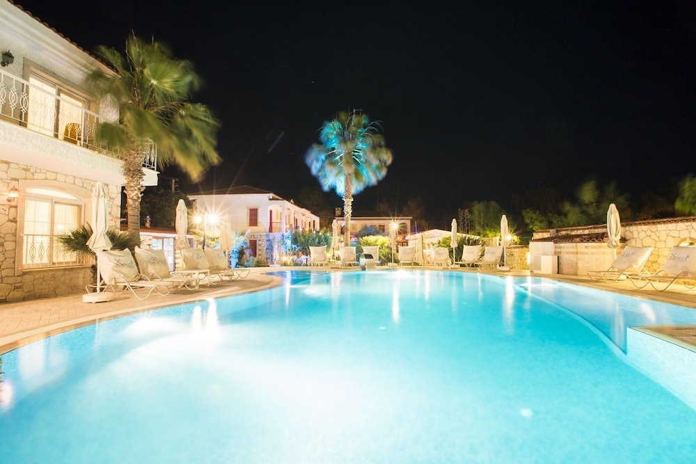 Alaroof Otel - Image 5