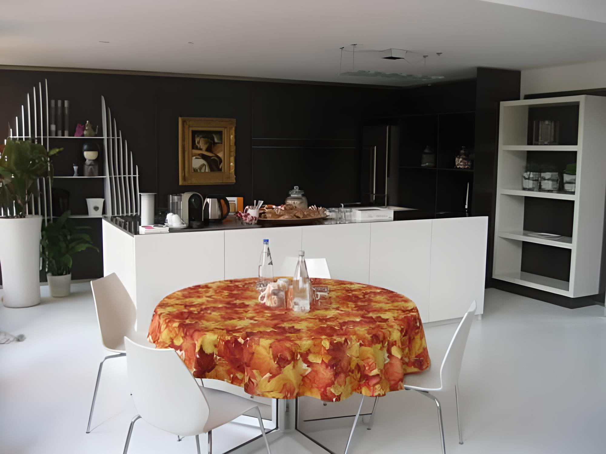 A14 Business Suites