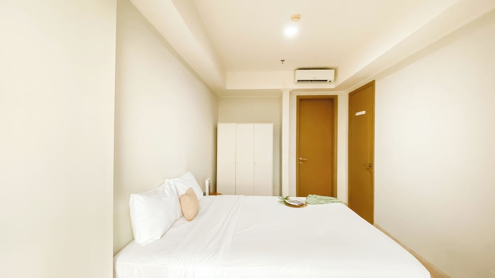 Cozy And Best Location 1Br Gold Coast Apartment