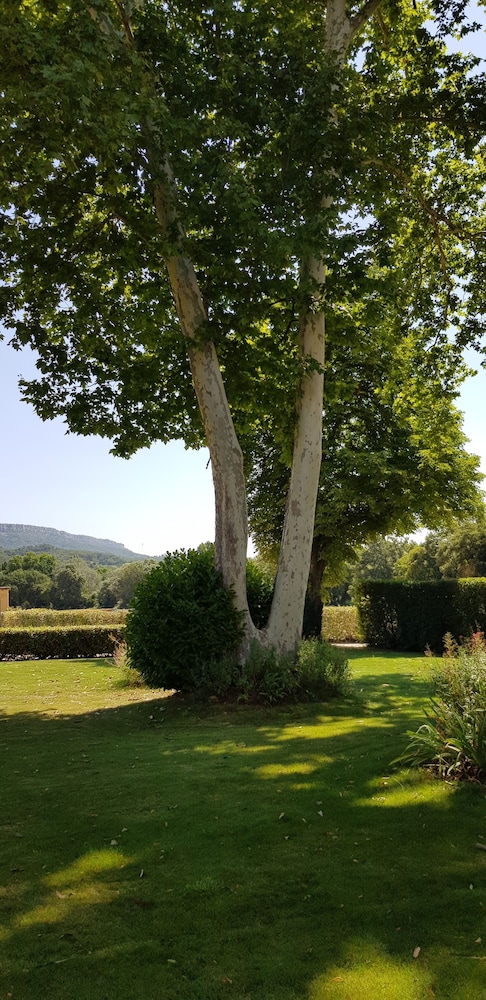 Domaine de Valbrillant Chambres d'hôtes