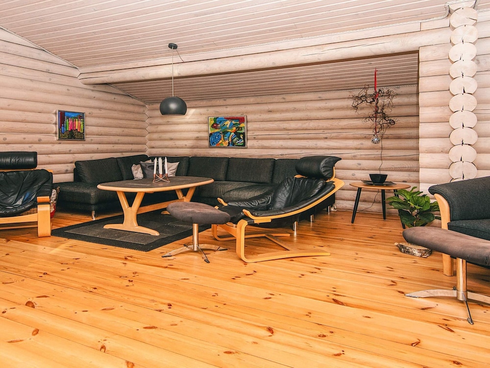4 Star Holiday Home in Farvang