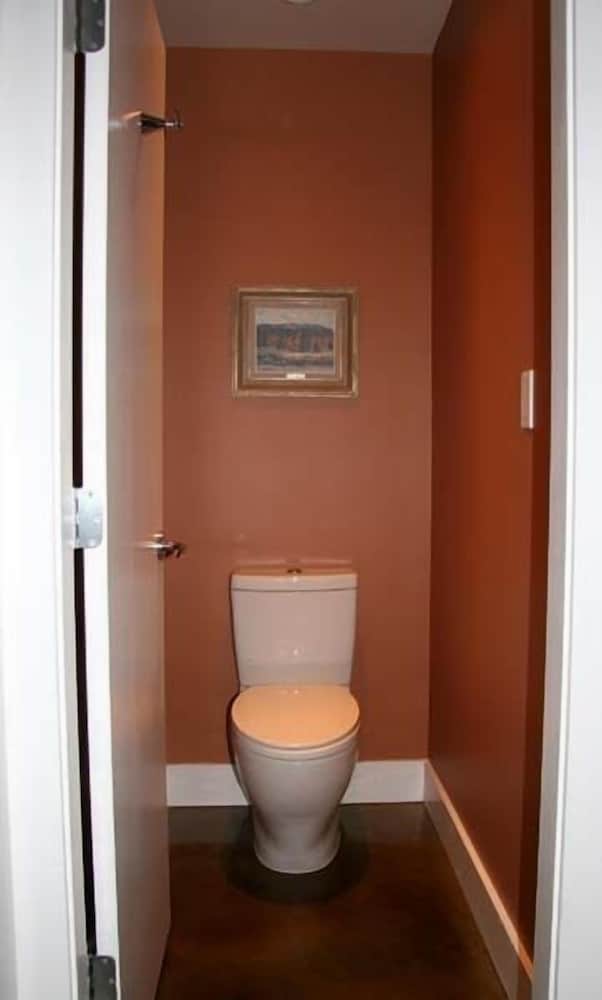 Crooked Tree Guest Suites