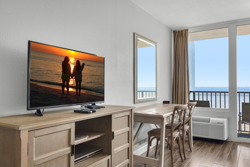 Bayside Inn 6786