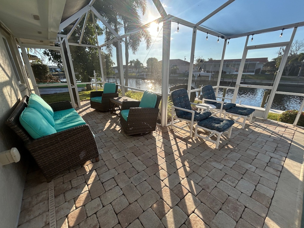 Family-friendly Waterfront 4br Pool Punta Gorda Isles 4 Bedroom Home