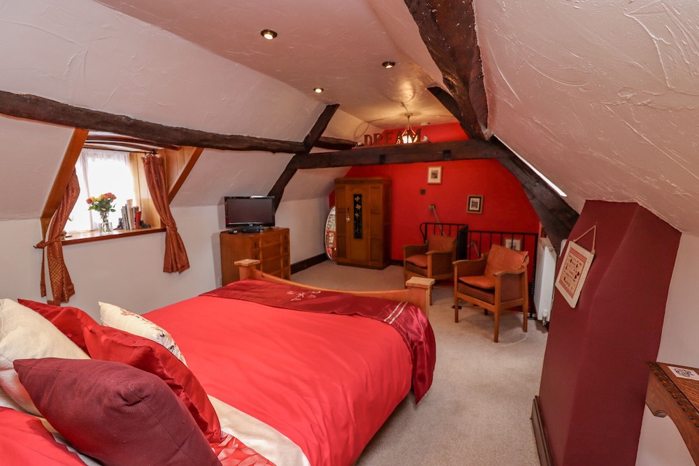 Cholmley Cottage