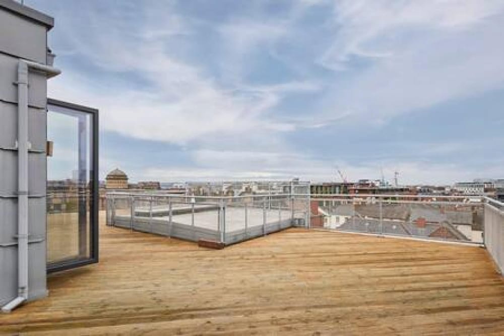 Host Stay The Knight Street Penthouse I