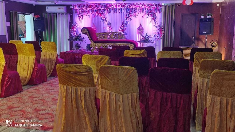 Hotel The Vijay Paradise